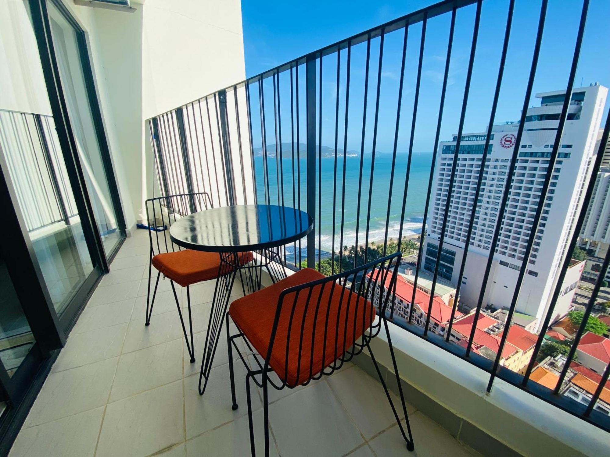 Can Ho Gold Coast O Nha Trang View Bien - Vivastay Extérieur photo